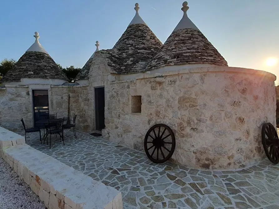 Immagine 6 di Villa in vendita  in CONTRADA  PASCAROSA a Ostuni