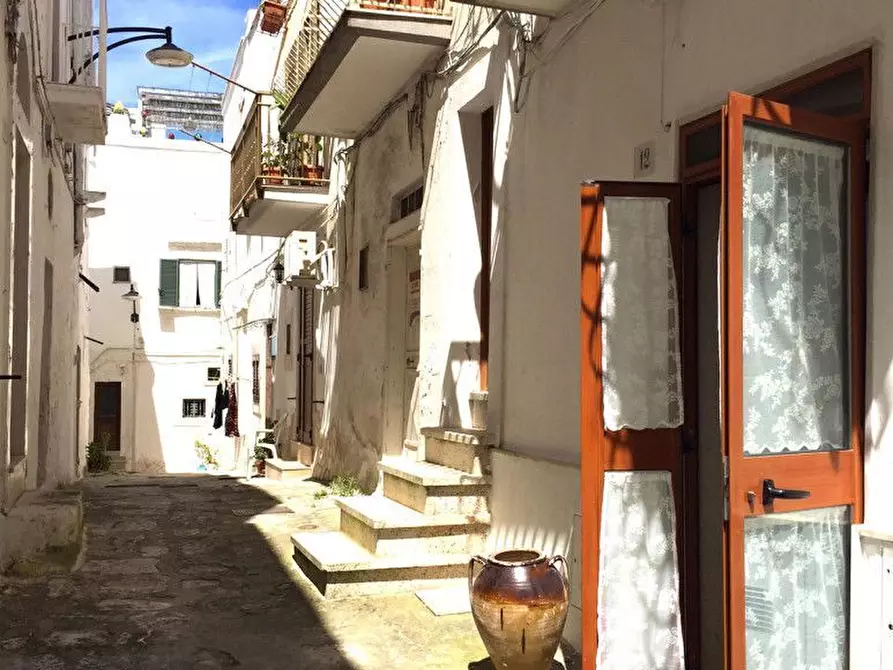 Immagine 4 di Casa indipendente in vendita  in Piazza della Liberta a Ostuni