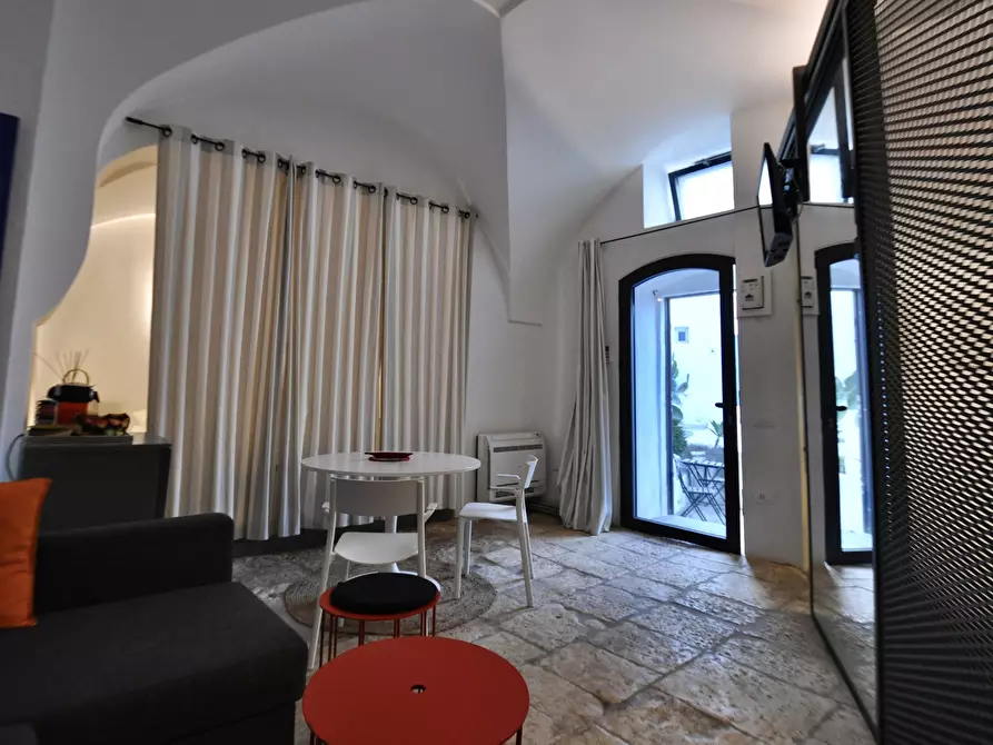 Immagine 11 di Casa indipendente in vendita  in VICO PERGOLA a Ostuni