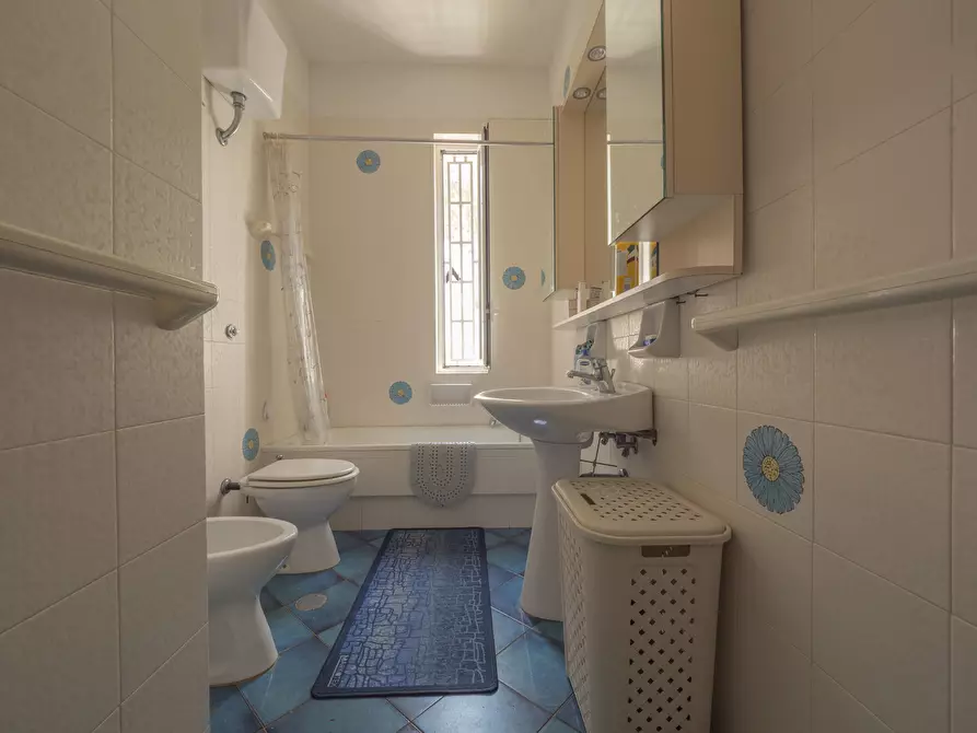 Immagine 26 di Villa in vendita  in Via del Procaccia 19 a Ostuni