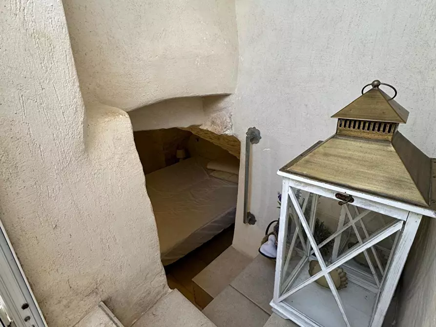 Immagine 3 di Casa indipendente in vendita  in Via Roma a Ostuni