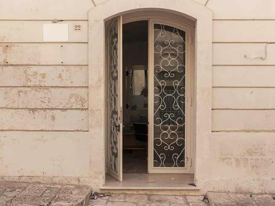 Immagine 53 di Palazzo in vendita  in Via Martiri di Kindu a Ostuni