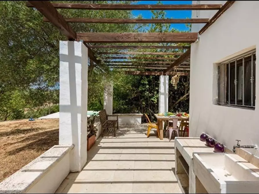 Immagine 24 di Villa in vendita  in Contrada Sessana snc a Ostuni