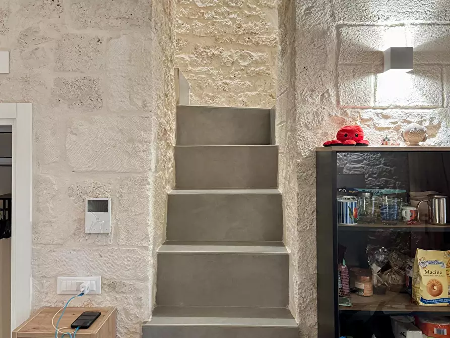 Immagine 12 di Casa indipendente in vendita  in piazzale domenico colucci a Ostuni