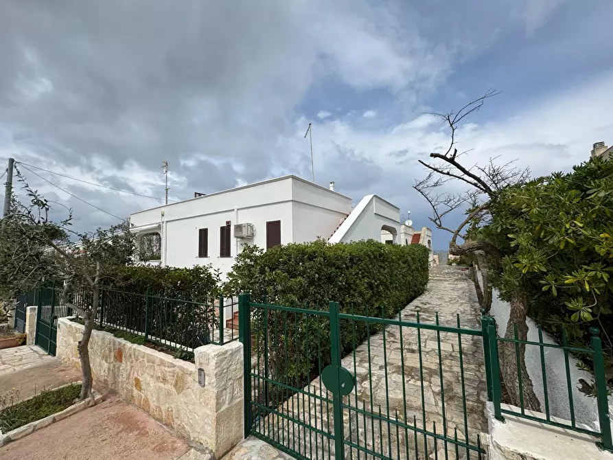 Immagine 34 di Villa in vendita  in Piazza dell' Angelo a Ostuni
