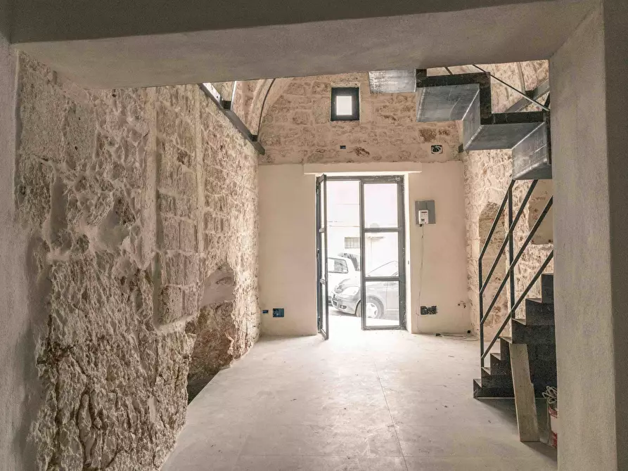 Immagine 9 di Bilocale in vendita  in Via G. Nicotera 3 a Ostuni