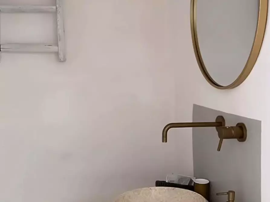 Immagine 42 di Casa indipendente in vendita  in Piazza della Libertà a Ostuni