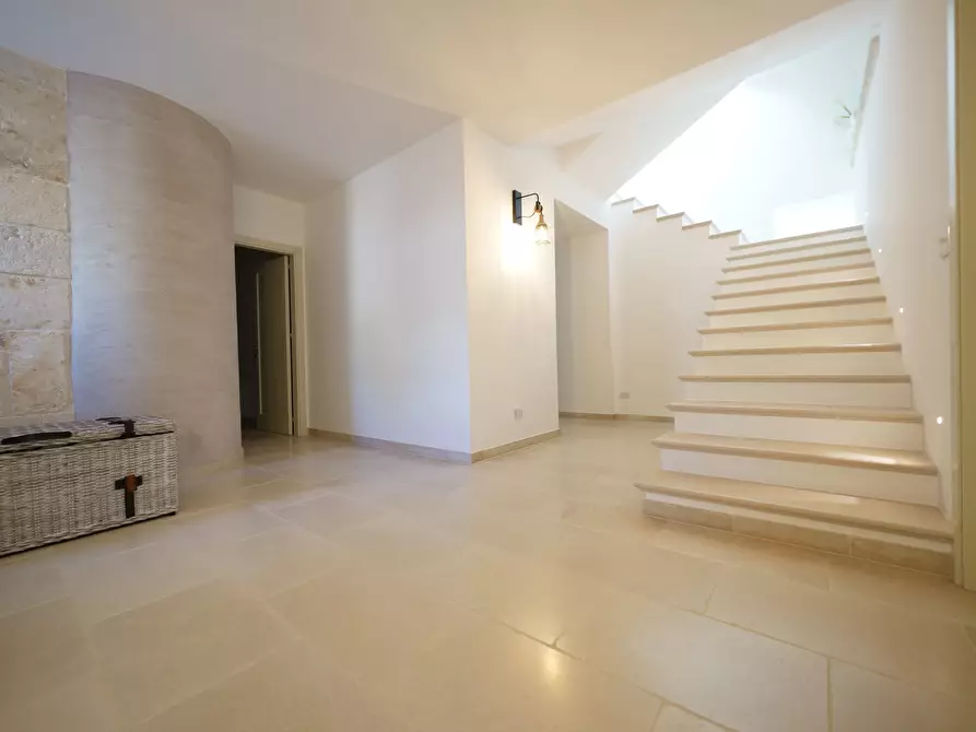 Immagine 47 di Villa in vendita  in SP29 31 a Ostuni