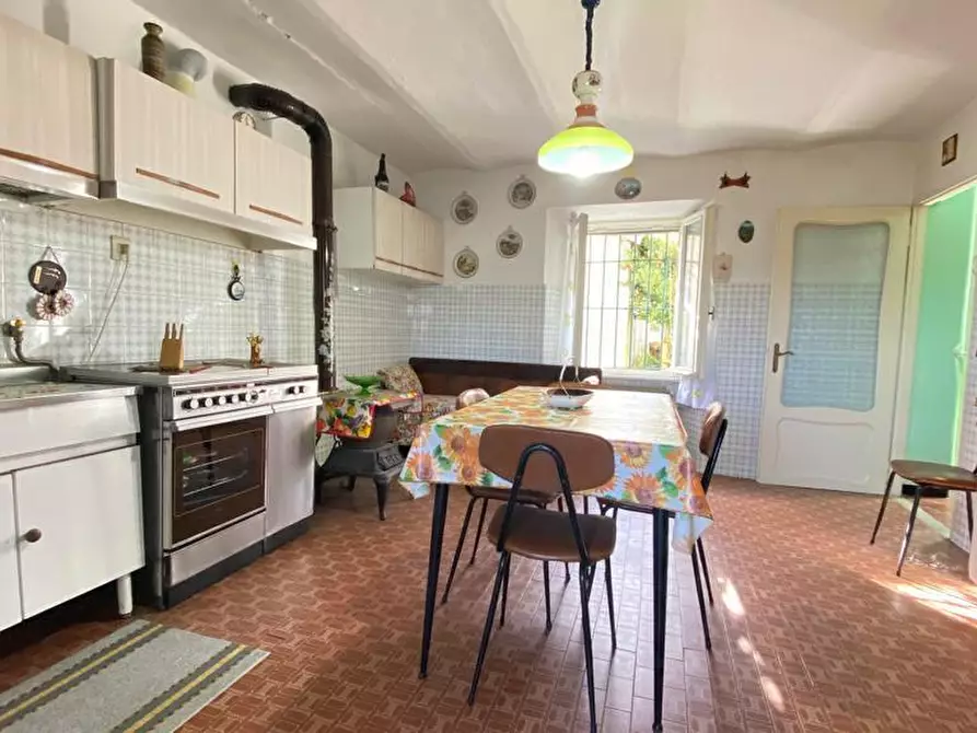 Immagine 26 di Rustico / casale in vendita  in via miogliola 6 a Pareto