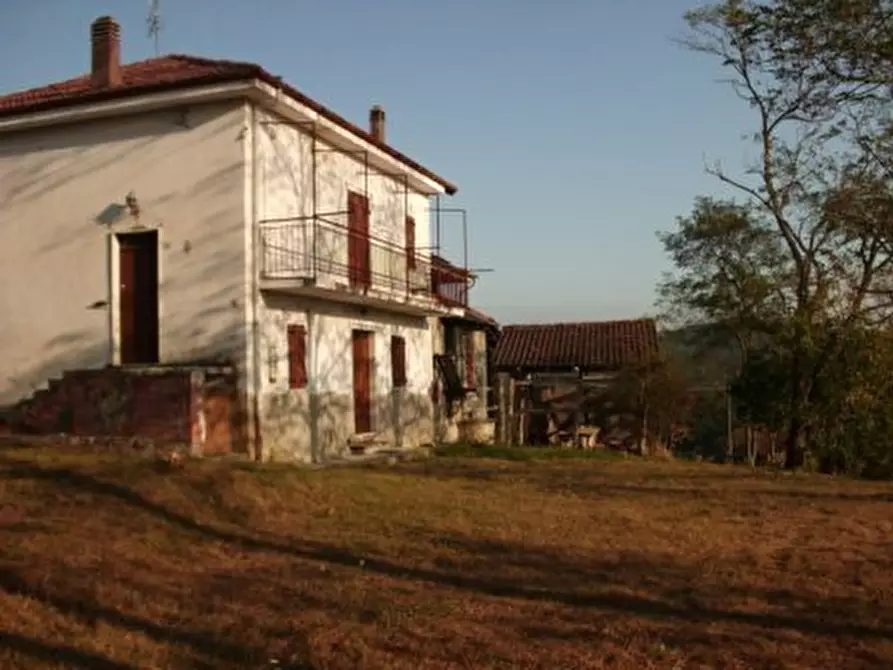 Immagine 5 di Rustico / casale in vendita  a Pareto