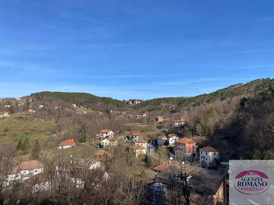 Immagine 22 di Trilocale in vendita  in Via Francia 27 a Tiglieto