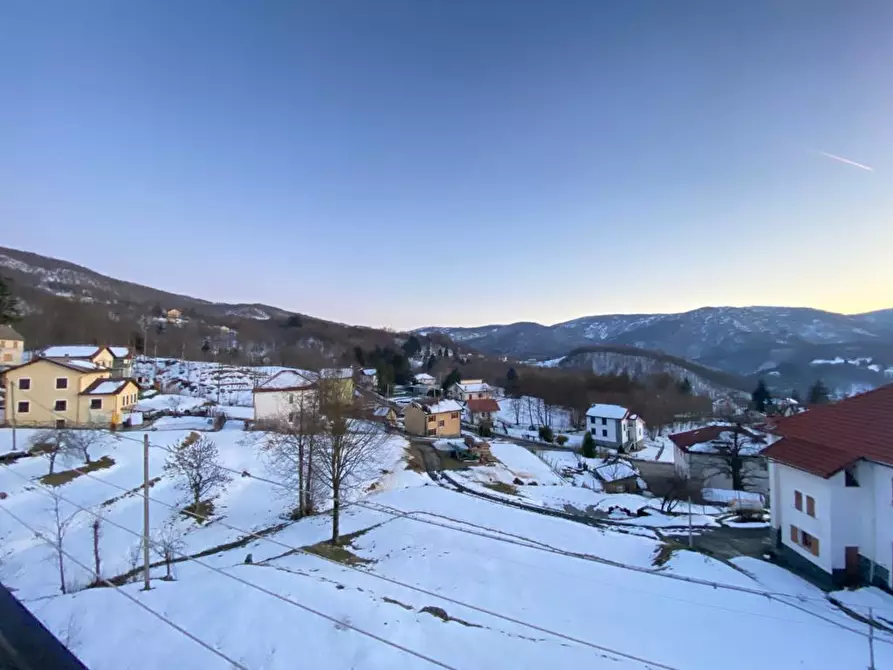 Immagine 22 di Casa trifamiliare in vendita  in via Vara Superiore 86 a Urbe
