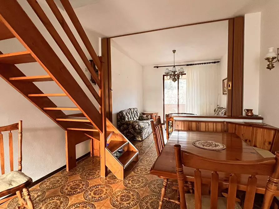 Immagine 5 di Trilocale in vendita  a Urbe