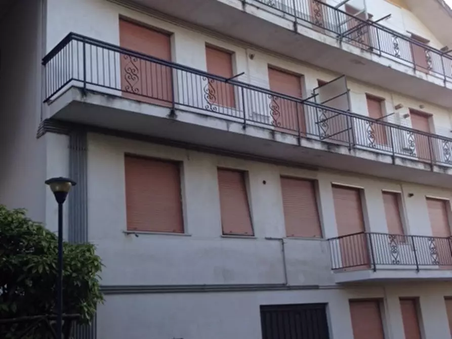 Immagine 2 di Appartamento in vendita  a Urbe