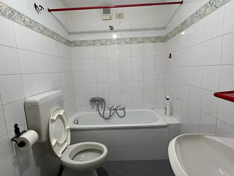 Immagine 10 di Porzione di casa in vendita  in Via Nicolò Massa 86 a Stella