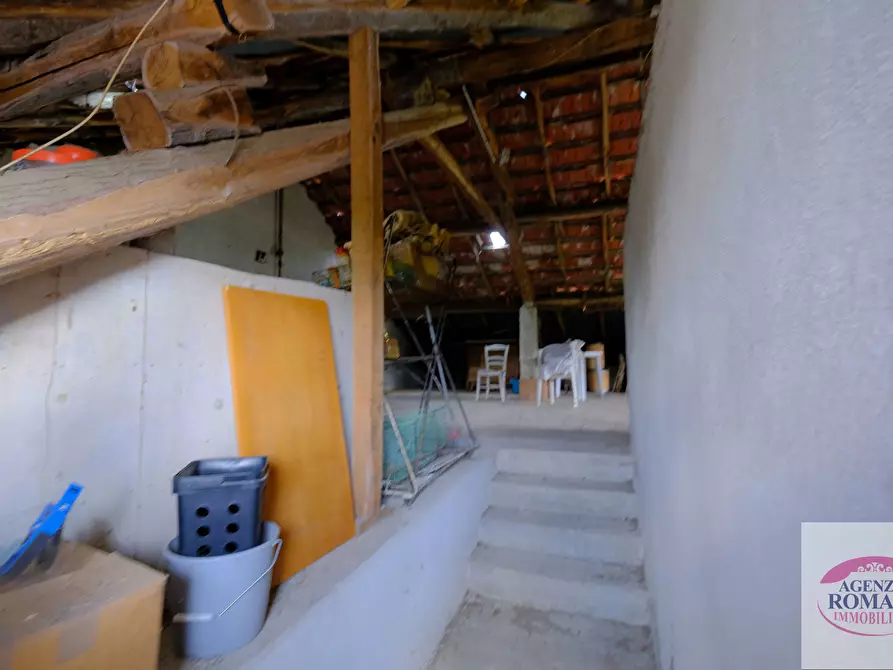 Immagine 31 di Villa in vendita  a Pareto