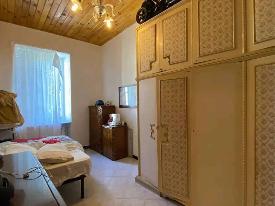 Immagine 5 di Bilocale in vendita  a Urbe