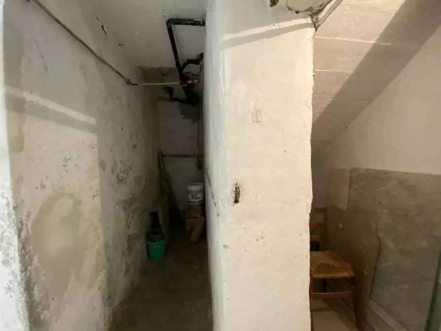 Immagine 46 di Palazzo in vendita  in Via Stefano Ramorino 3 a Urbe