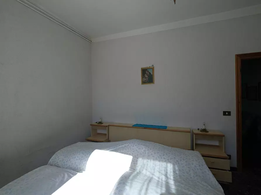 Immagine 11 di Trilocale in vendita  a Sassello