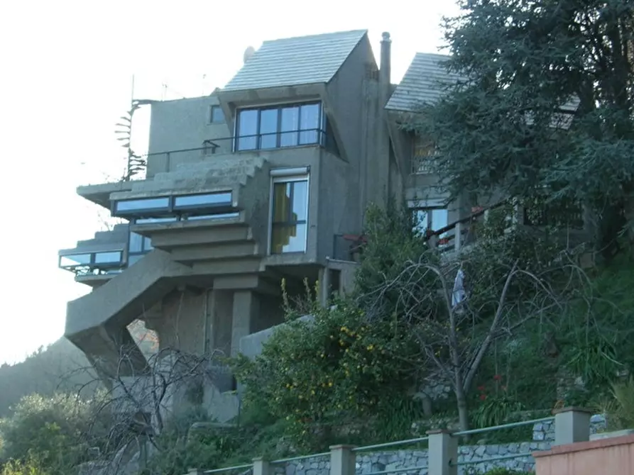 Immagine 1 di Casa semindipendente in vendita  a Bergeggi