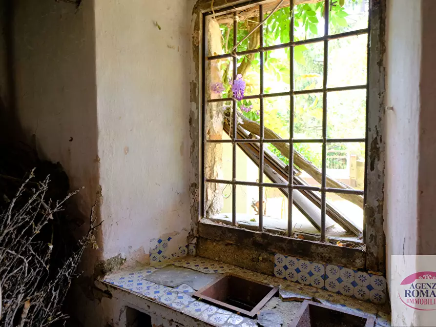 Immagine 40 di Villa in vendita  a Pareto