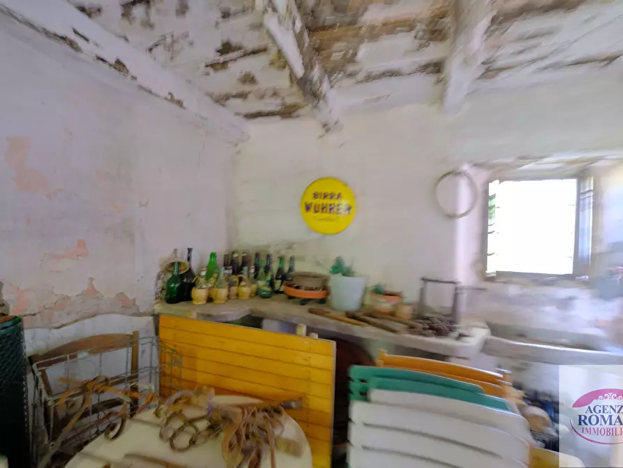 Immagine 45 di Villa in vendita  a Pareto