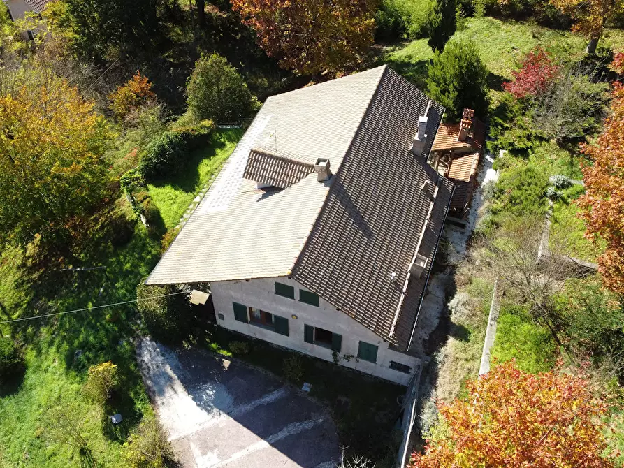 Immagine 3 di Villa in vendita  in Via Menacciano 1 a Pontinvrea