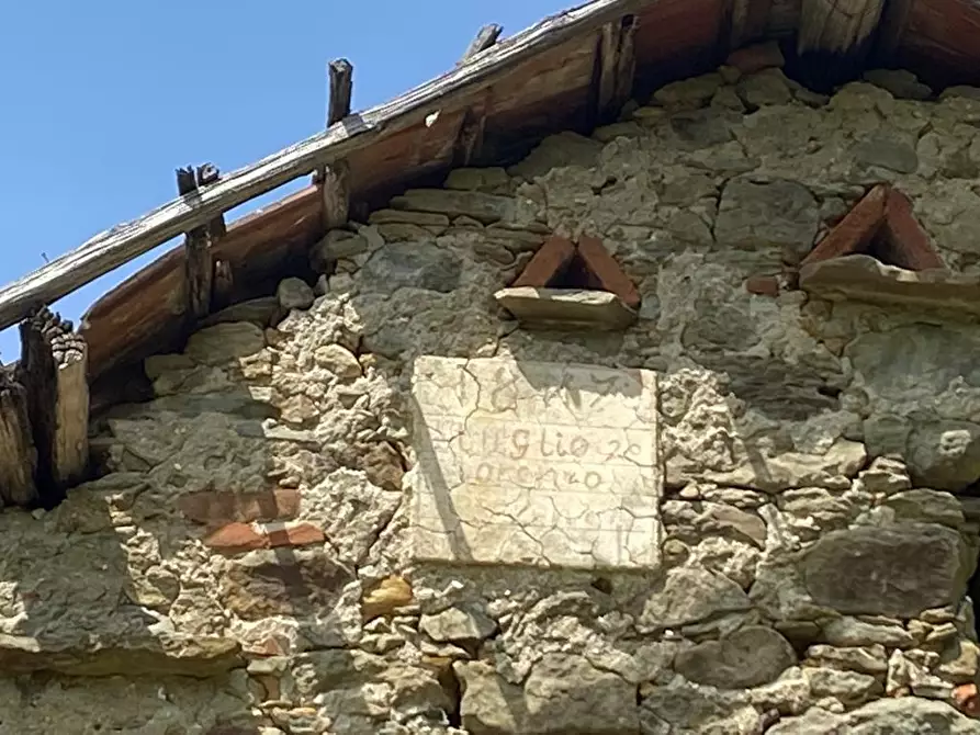 Immagine 2 di Rustico / casale in vendita  a Giusvalla