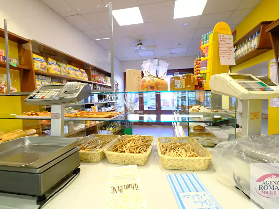 Immagine 7 di Attività commerciale in vendita  a Sassello