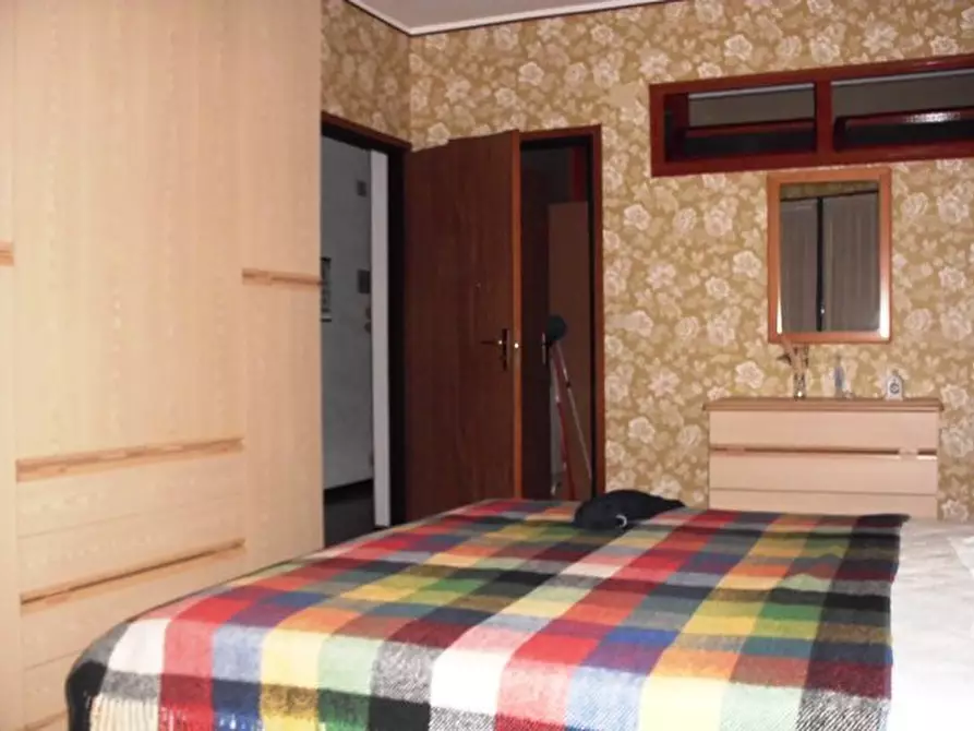 Immagine 3 di Bilocale in vendita  a Urbe