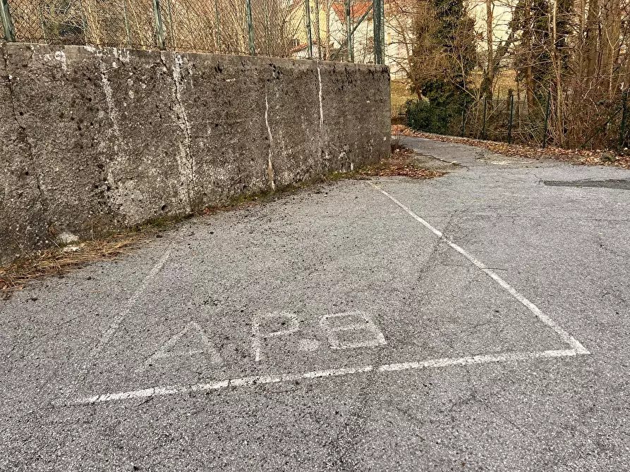 Immagine 20 di Trilocale in vendita  a Urbe