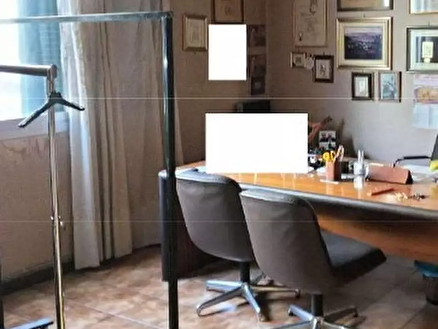 Immagine 7 di Attività artigianale in vendita  in Via Piave 33 a Vado Ligure