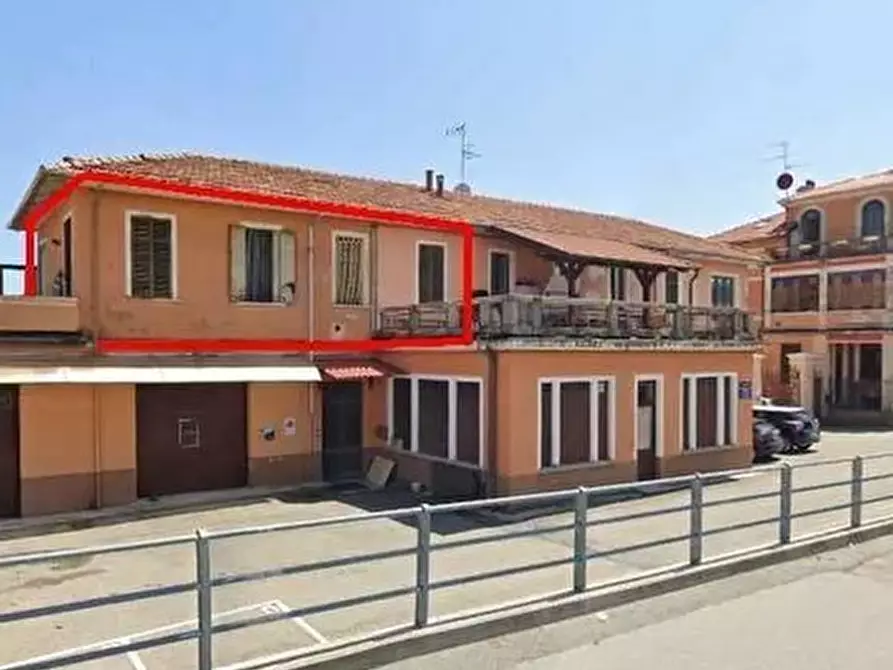 Immagine 1 di Quadrilocale in vendita  in Via Pietro Bora 5 a Biella