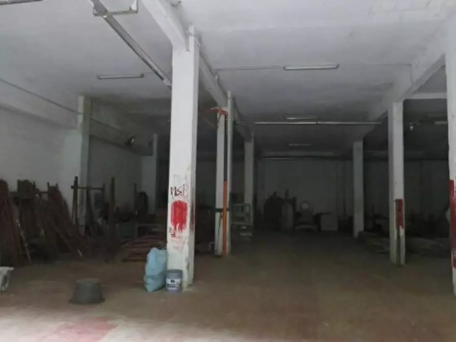 Immagine 3 di Attività artigianale in vendita  in Via Piano 81 a Isola Del Cantone