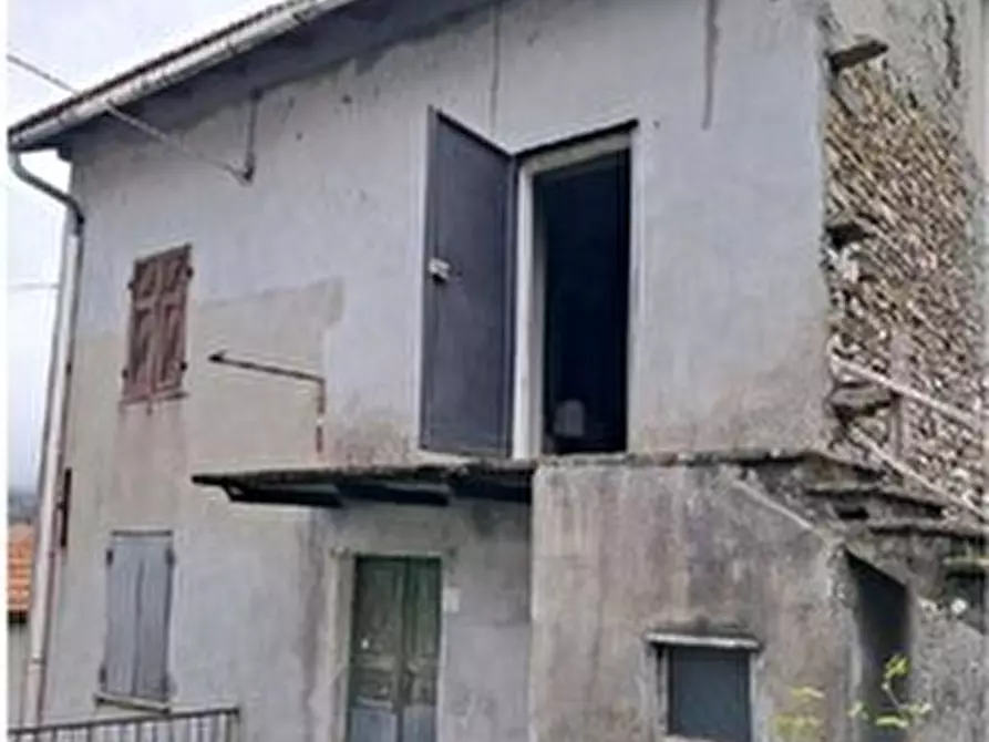 Immagine 1 di Casa bifamiliare in vendita  in Località Alpicella 23 a Torriglia