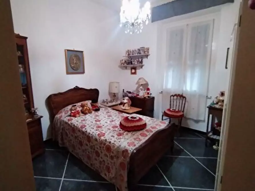 Immagine 5 di Pentalocale in vendita  in Via Petronio 138 a Sestri Levante