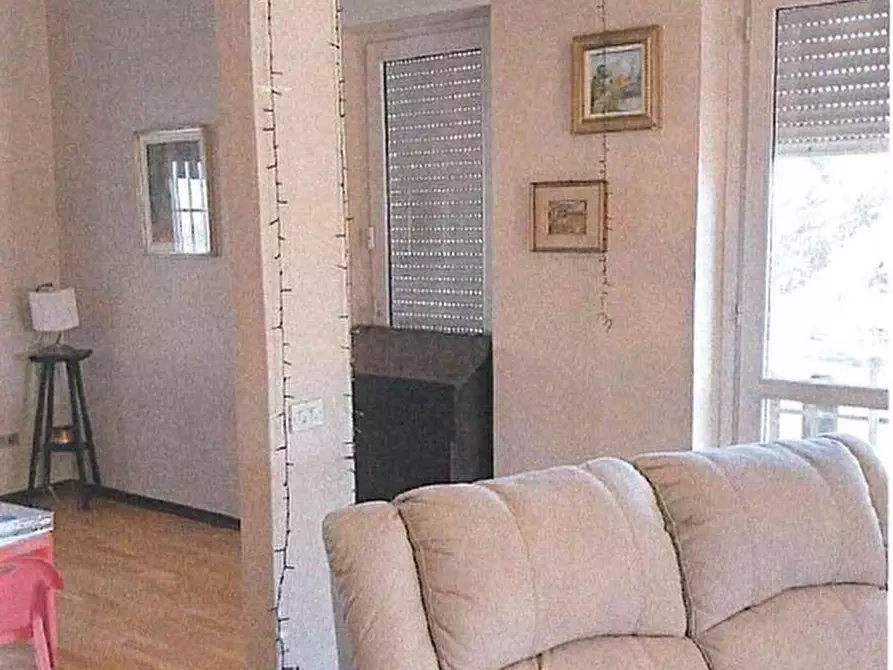 Immagine 9 di Villa in vendita  in Frazione Oliva snc a Avolasca