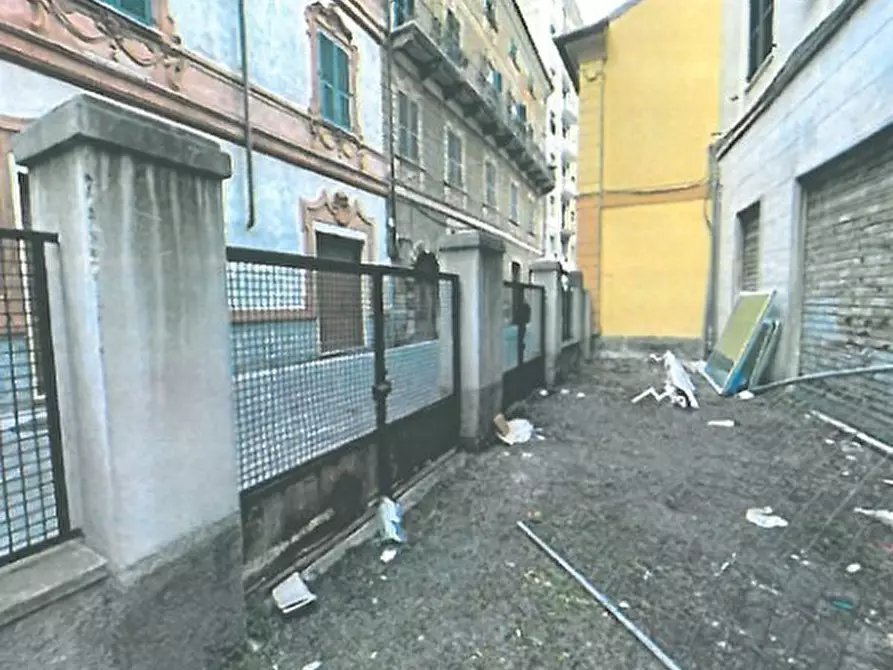 Immagine 3 di Locale commerciale in vendita  in Via Daniele Manin 44 a La Spezia