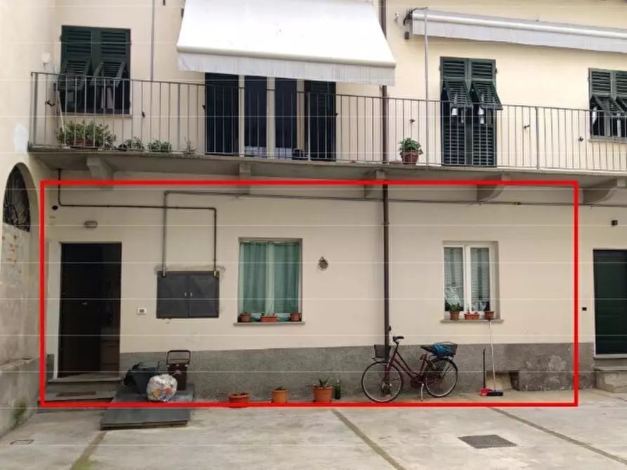 Immagine 1 di Quadrilocale in vendita  in Via Cavour 30 a Novi Ligure