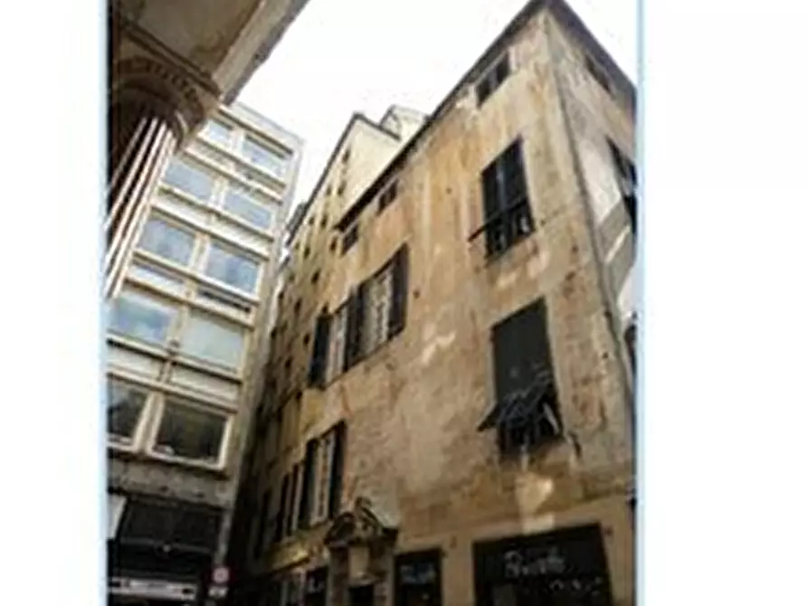 Immagine 1 di Palazzo in vendita  in Piazza Campetto 9 a Genova