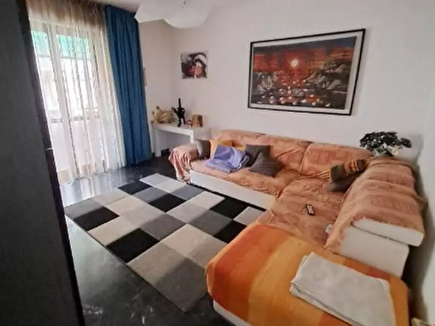 Immagine 5 di Pentalocale in vendita  in Viale Virginia Centurione Bracelli 44a a Genova