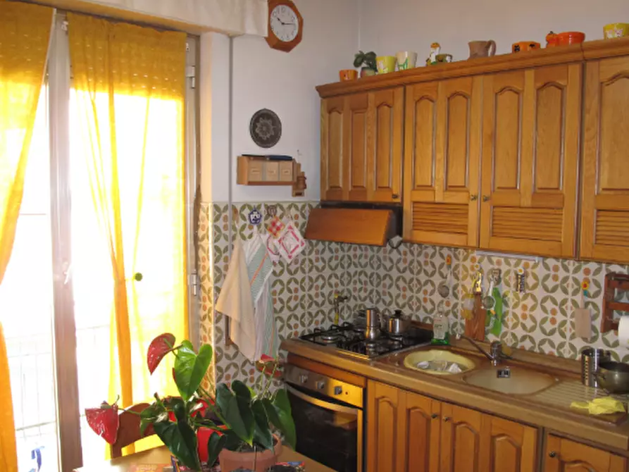 Immagine 4 di Quadrilocale in vendita  in Via Fratelli Canepa 48B a Serra Riccò