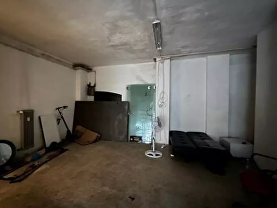 Immagine 3 di Locale commerciale in vendita  in Corso Giulio Cesare 39 bis/E a Torino