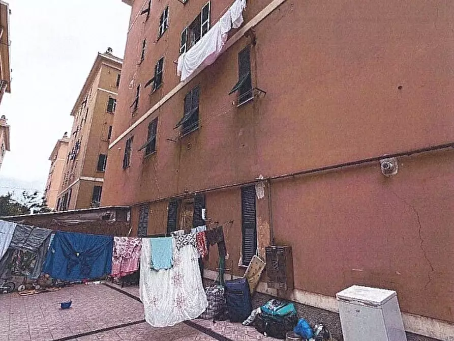 Immagine 1 di Quadrilocale in vendita  in Via Bologna 9 a Genova