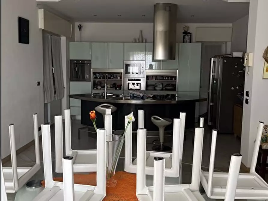 Immagine 4 di Villa in vendita  in Via Valleregia 29 a Serra Riccò