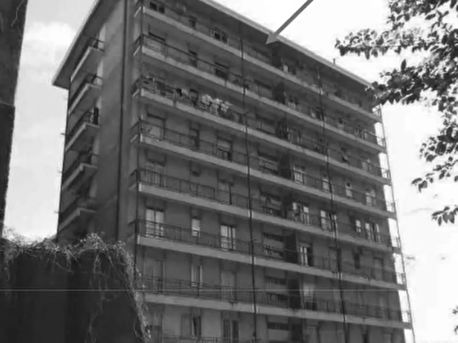 Immagine 1 di Pentalocale in vendita  in Via Negroponte 105 a Genova