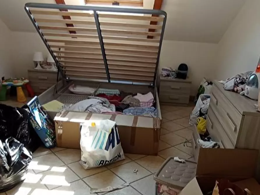 Immagine 11 di Mansarda in vendita  in Via Torino 129 a Nichelino