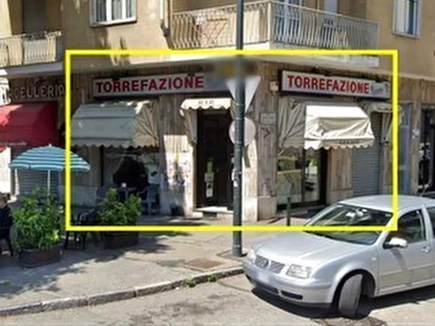 Immagine 1 di Locale commerciale in vendita  in Via Michele Amari 16 a Torino