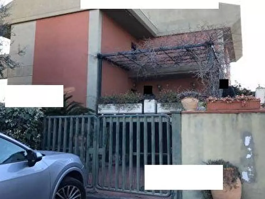 Immagine 1 di Villa in vendita  in Viale Giuseppe Lainò 4 a Catania