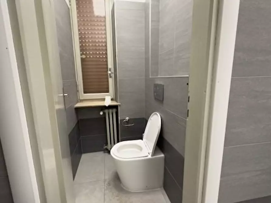 Immagine 10 di Ufficio in vendita  in Corso Grosseto 269 a Torino